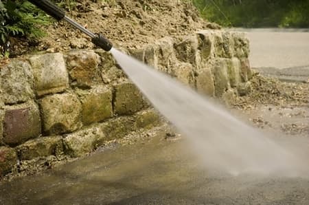 5 Ways Concrete Cleaning Promotes Healthier Homes